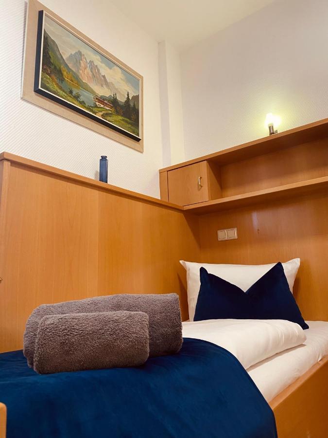 שטוטגרט Hotel La Ferte מראה חיצוני תמונה